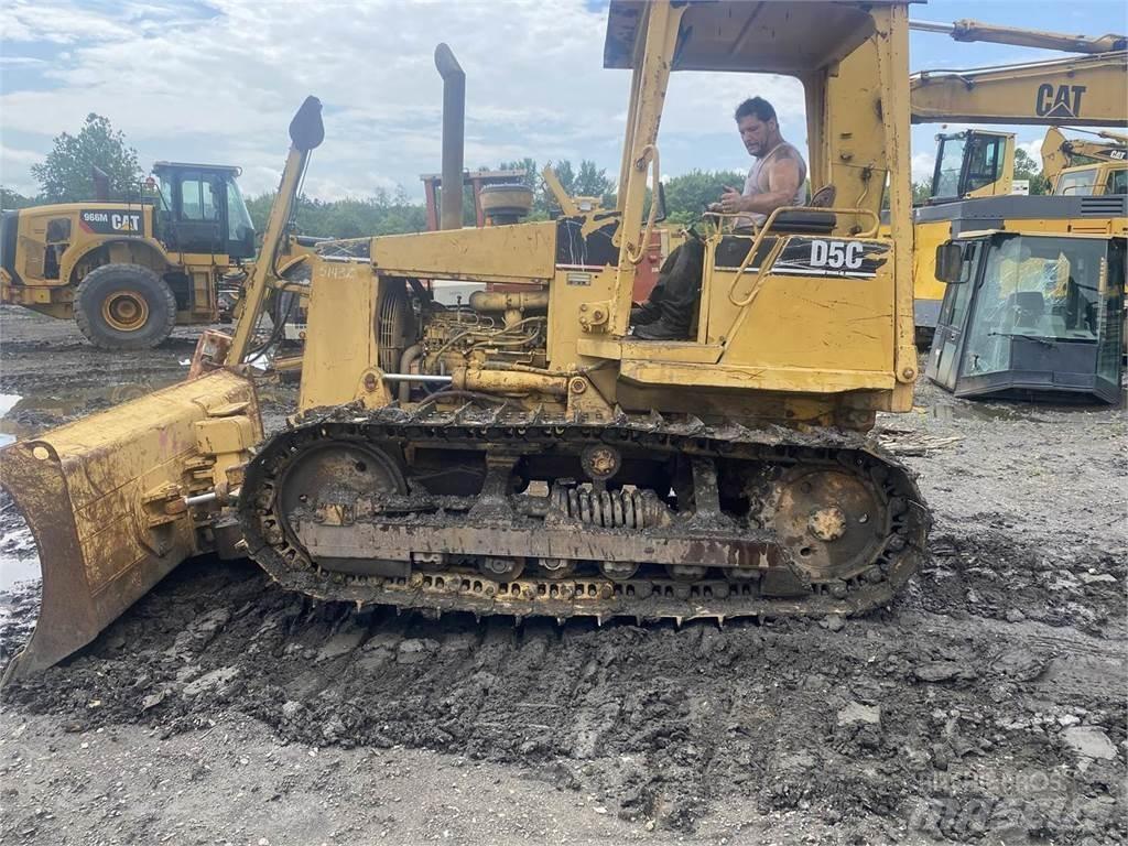 CAT D5C 履带式推土机