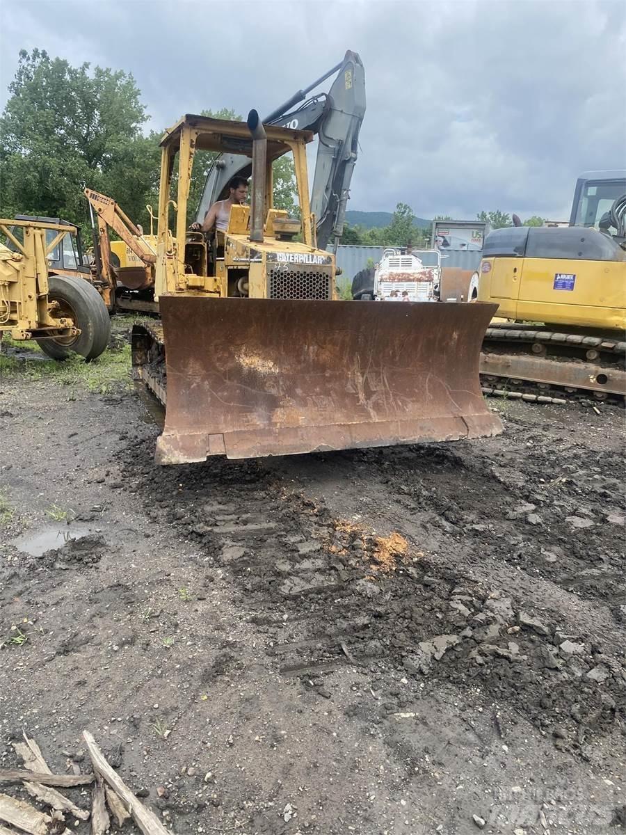 CAT D5C 履带式推土机