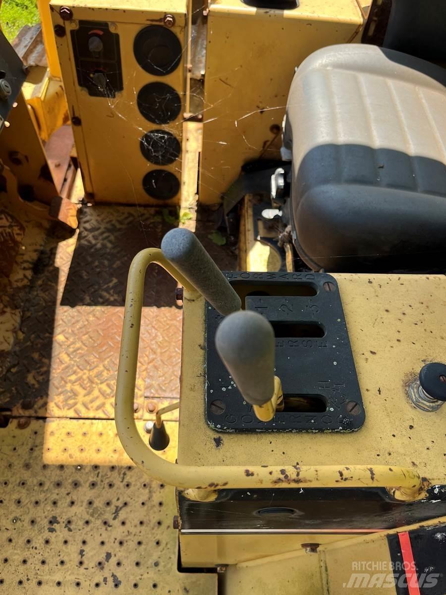 CAT D5C 履带式推土机