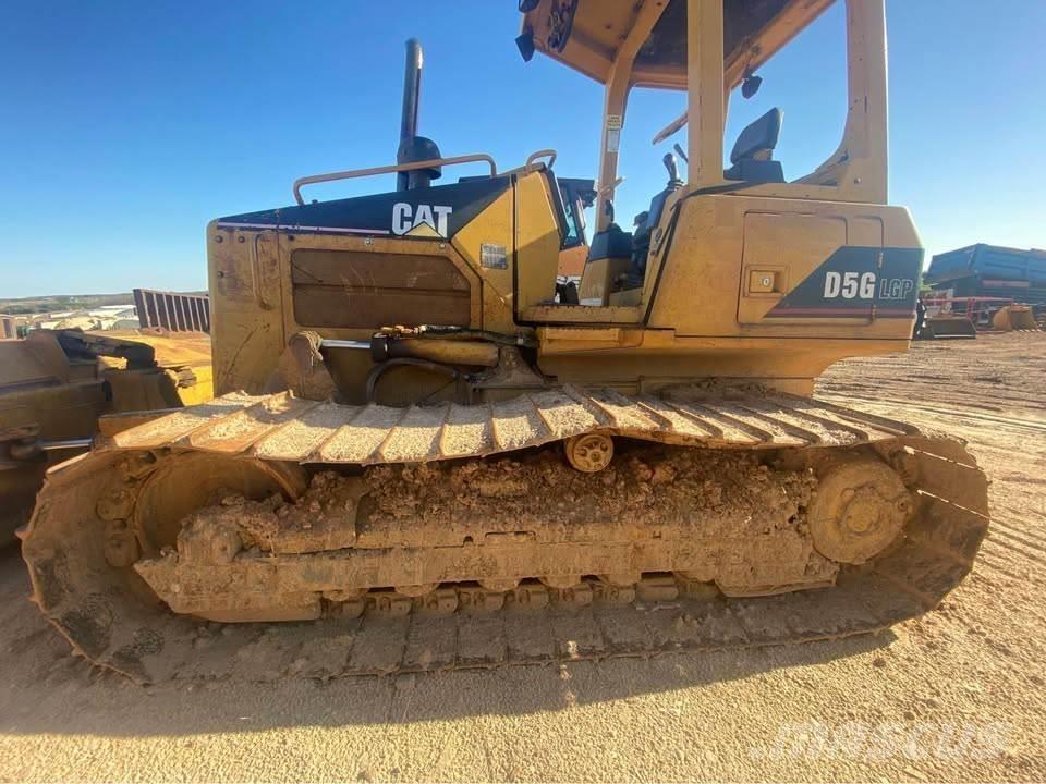 CAT D5G 履带式推土机