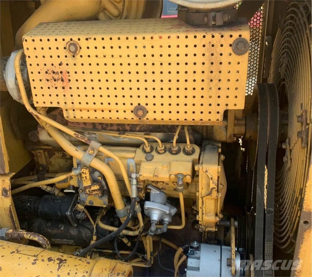 CAT D5H 履带式推土机