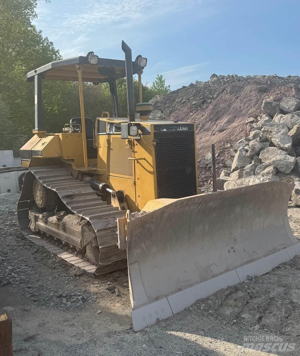 CAT D5M 履带式推土机
