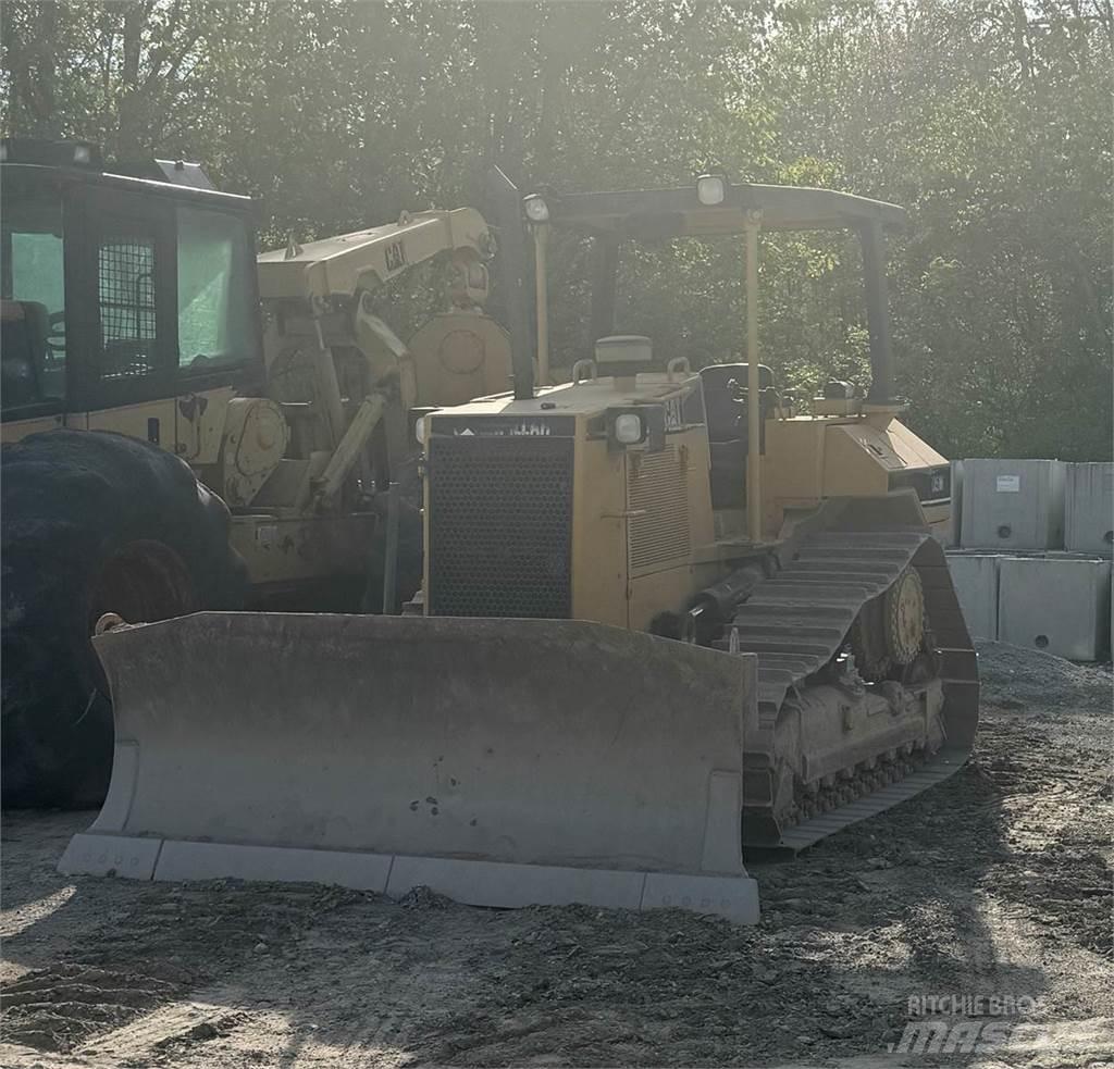 CAT D5M 履带式推土机