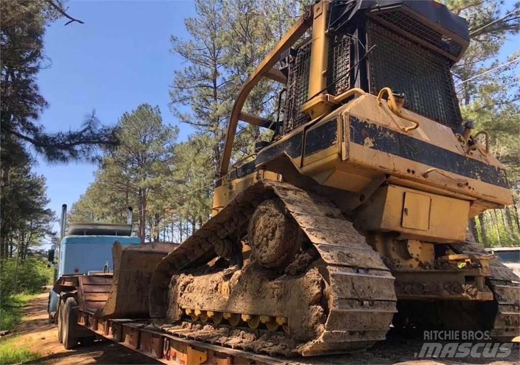CAT D5M 履带式推土机