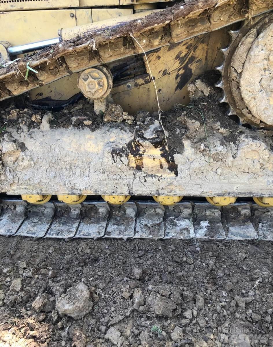 CAT D5M 履带式推土机