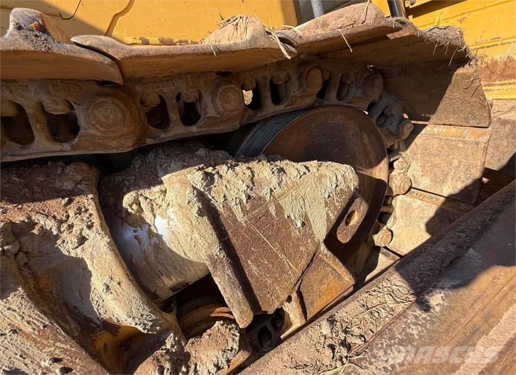 CAT D6 履带式推土机