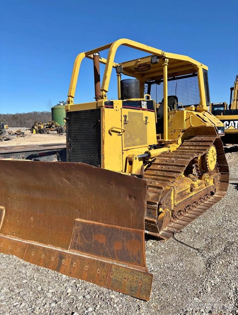 CAT D6M XL 履带式推土机