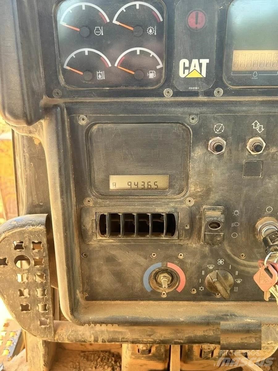 CAT D6N XL 履带式推土机