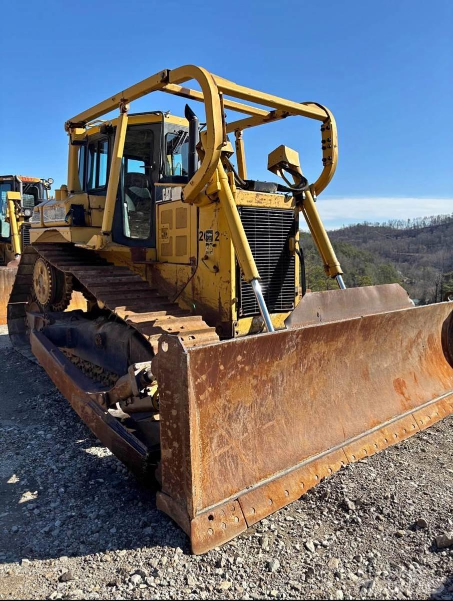 CAT D6R 履带式推土机