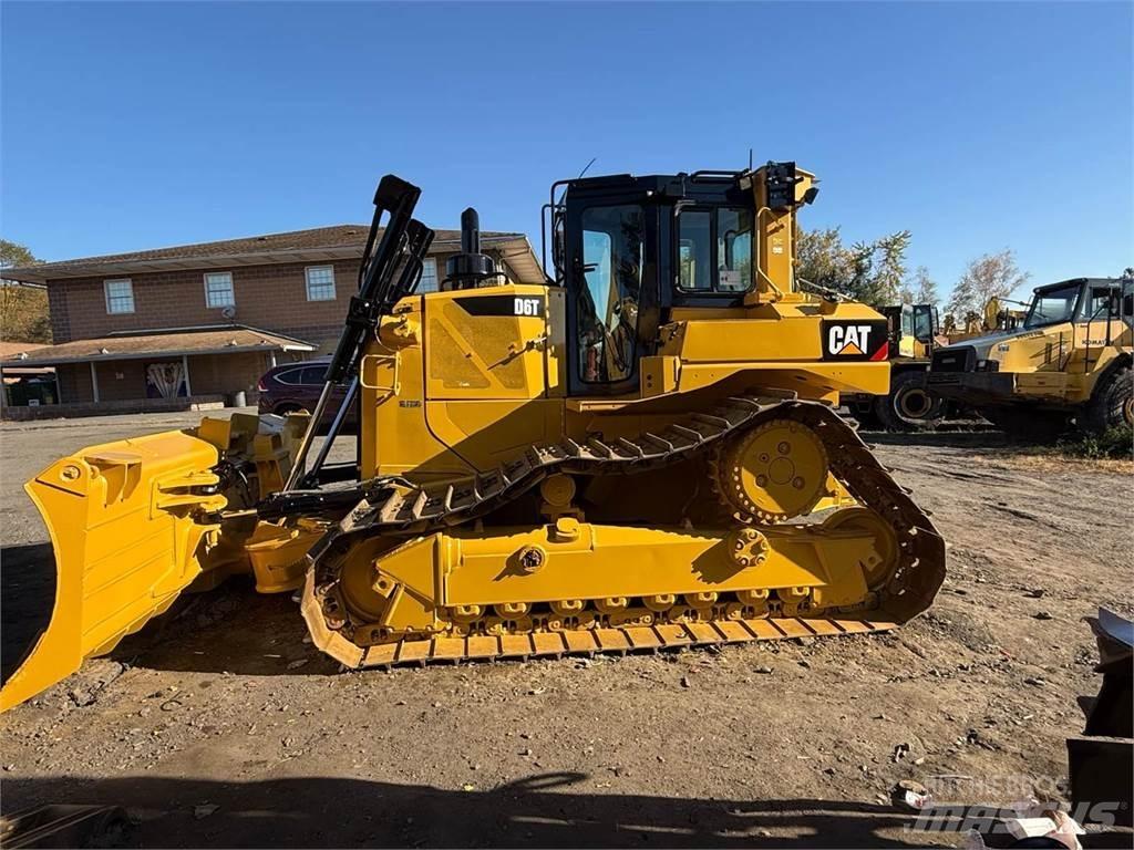 CAT D6T 履带式推土机