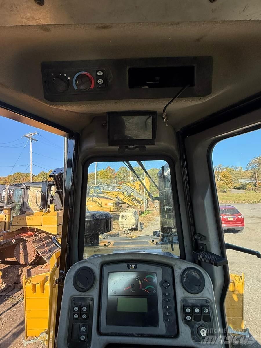 CAT D6T 履带式推土机