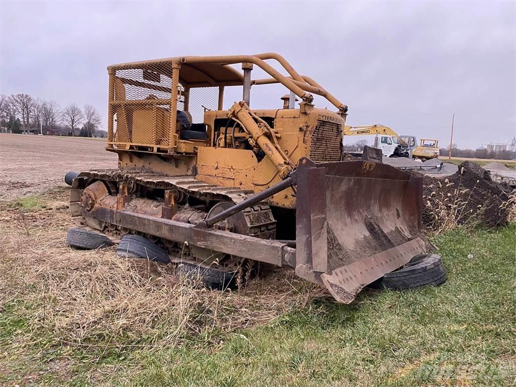 CAT D7E 履带式推土机