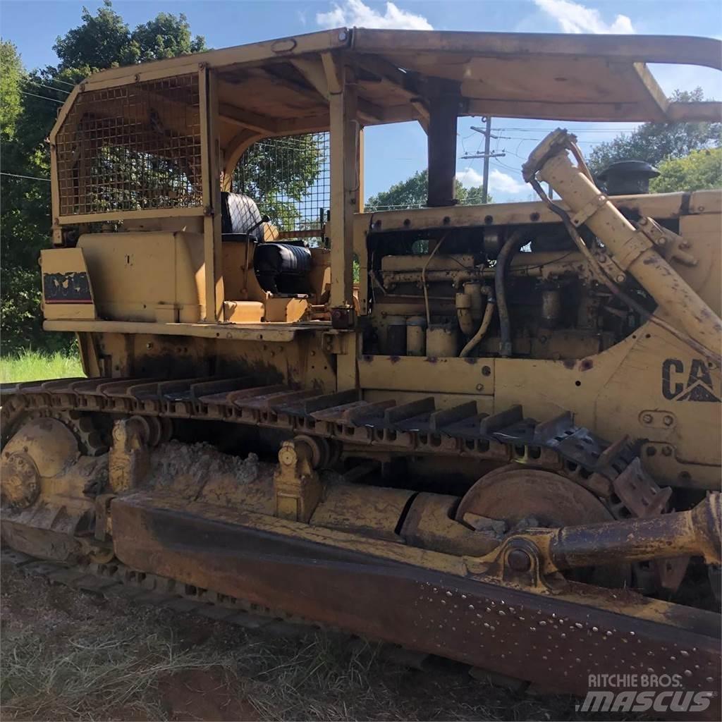 CAT D8H 履带式推土机