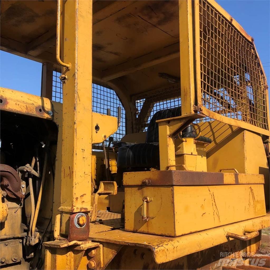 CAT D8H 履带式推土机