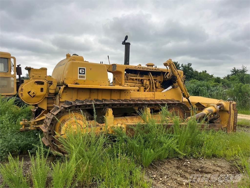 CAT D8H 履带式推土机