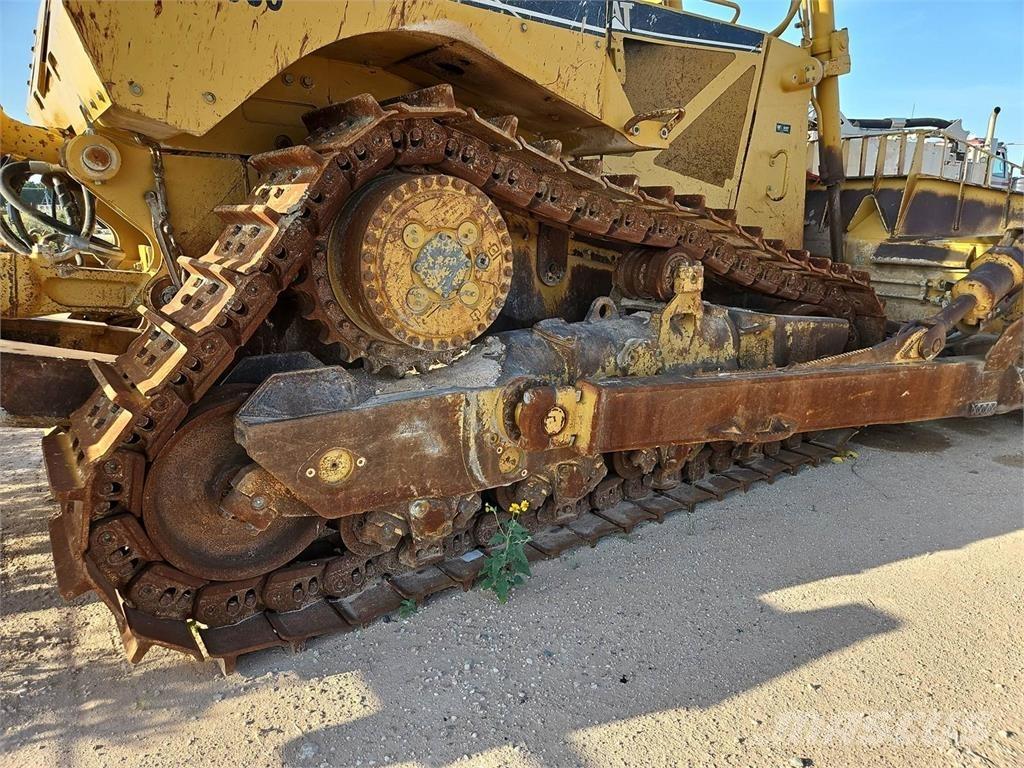 CAT D8T 履带式推土机