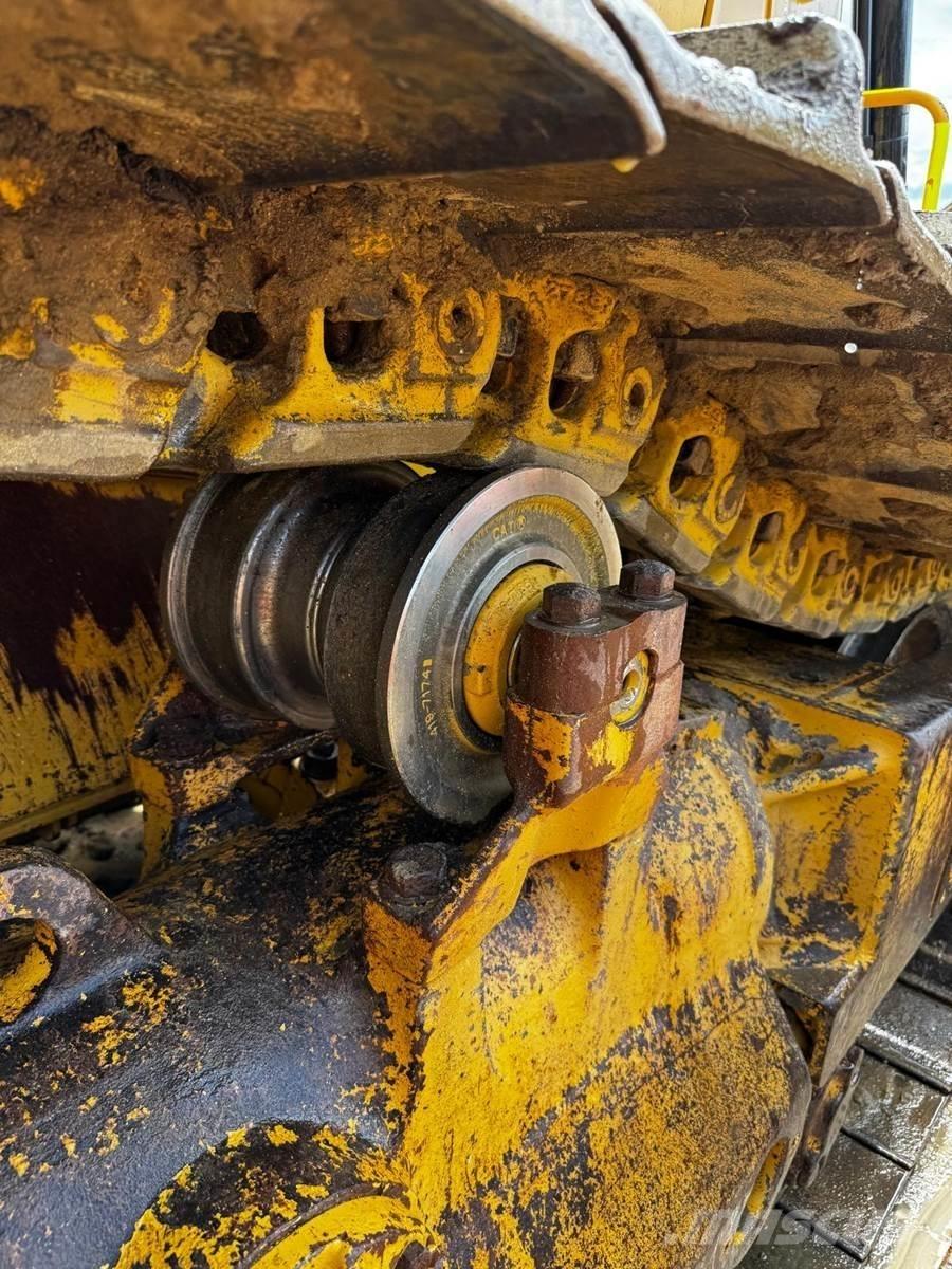CAT D8T 履带式推土机