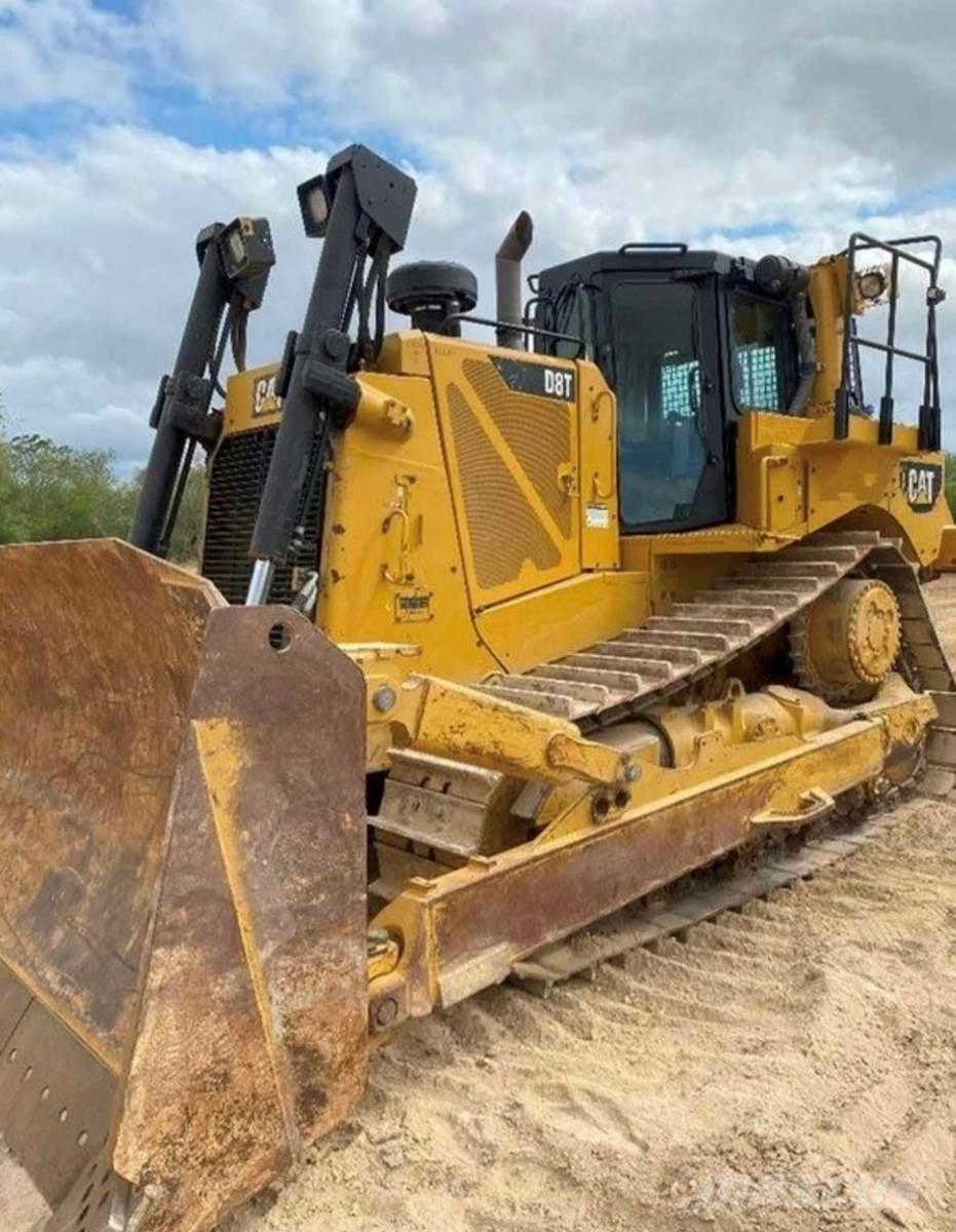 CAT D8T 履带式推土机