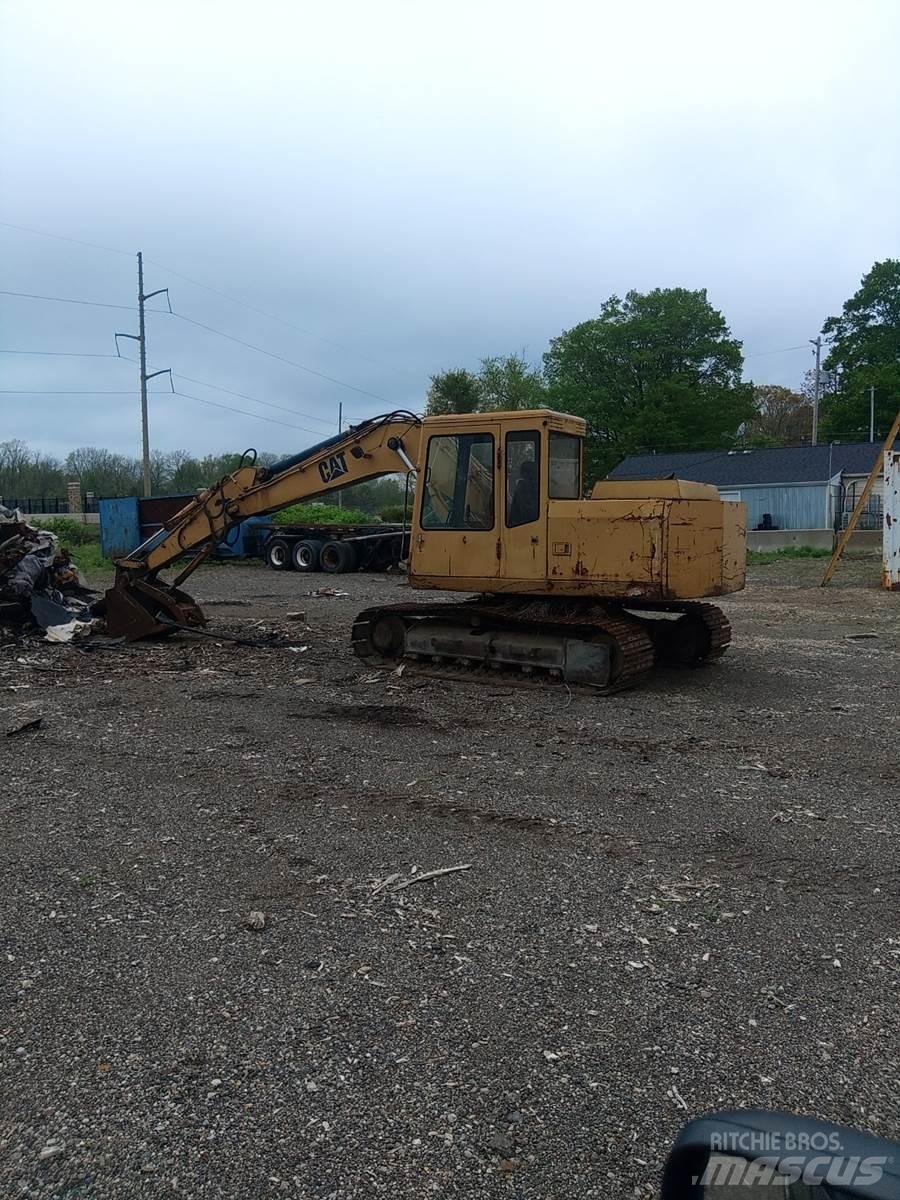 CAT E110B 履带挖掘机