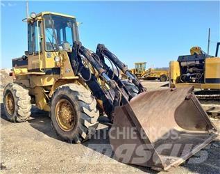 CAT IT28B 轮式装载机
