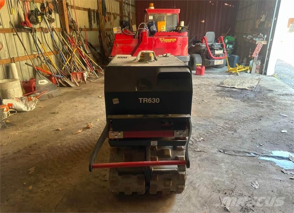  CP TR630 拖式振动压路机