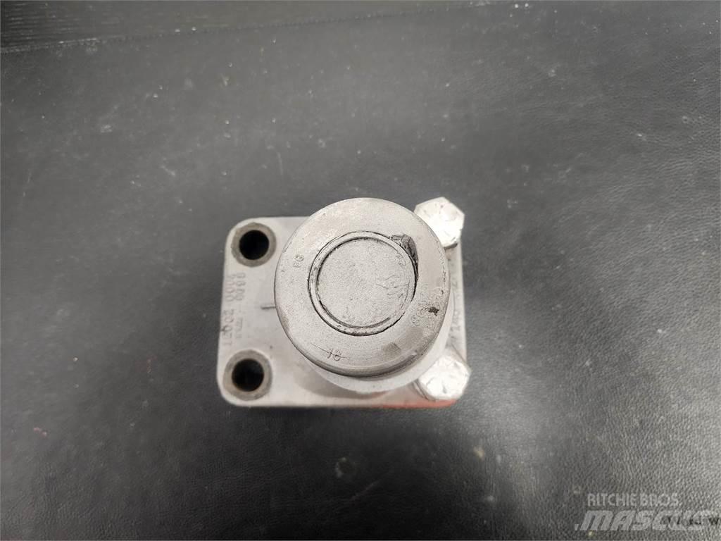 Cummins  发动机