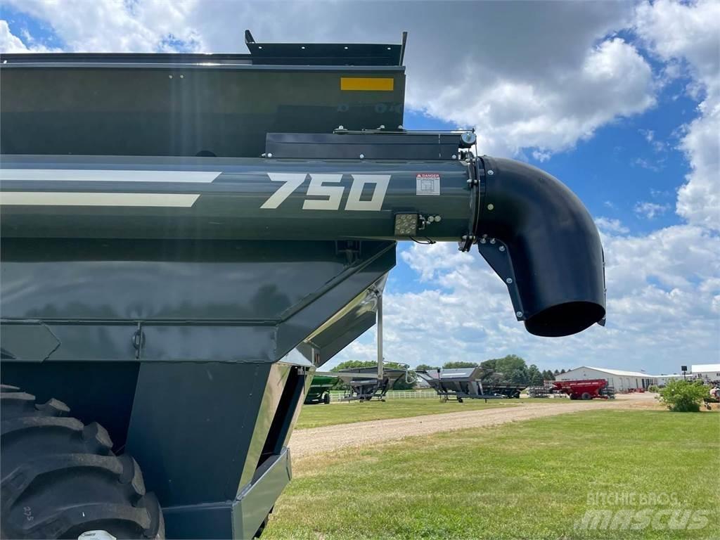 Demco 750 粮食车