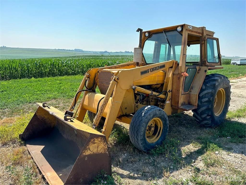 Ford 445 拖拉机/农用车