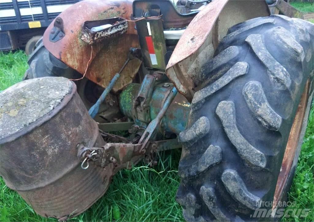 Ford 4600 拖拉机/农用车