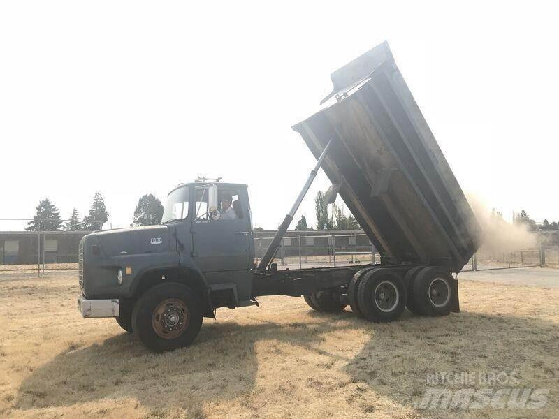 Ford 8000 自卸式货车