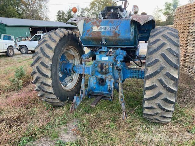Ford 8000 拖拉机/农用车