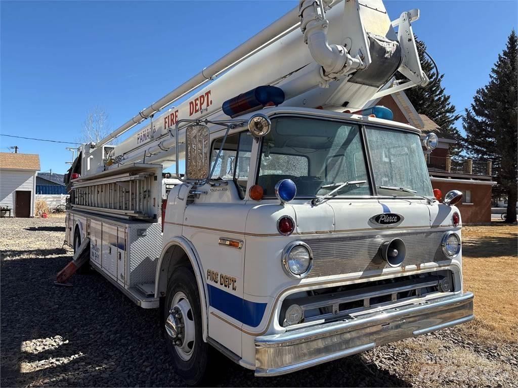 Ford 8000 消防车