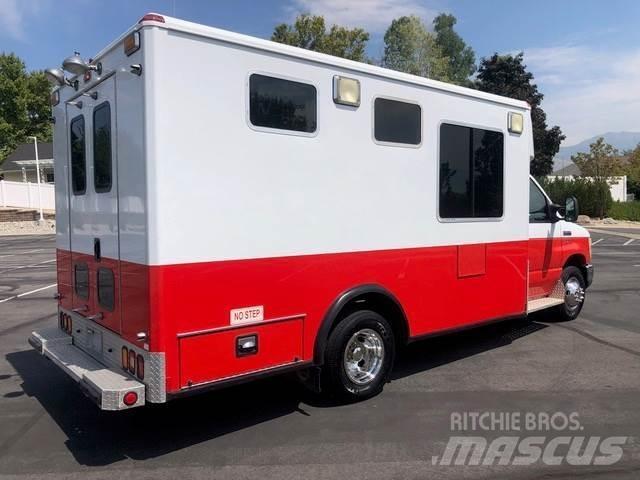 Ford E-450 救护车