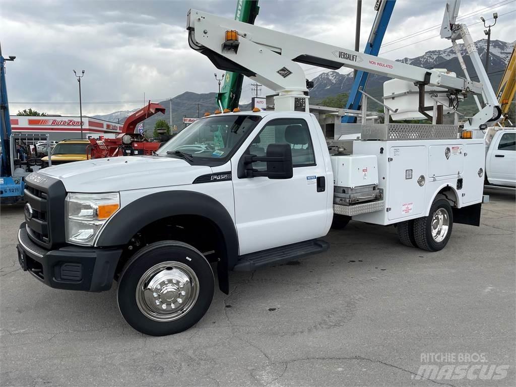 Ford F-450 车载式高空作业车