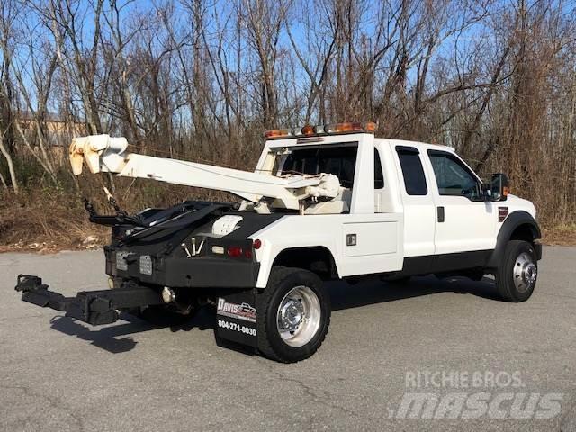 Ford F-550 救援车