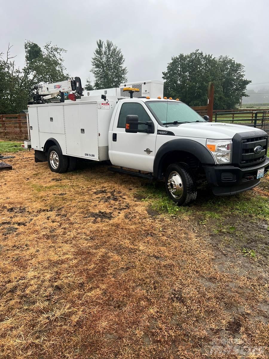 Ford F - 550 市政车