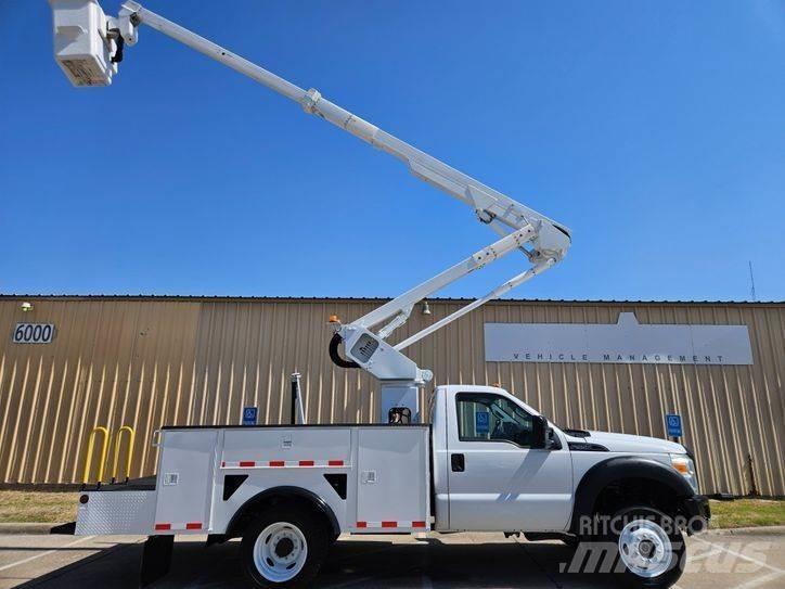 Ford F - 550 车载式高空作业车