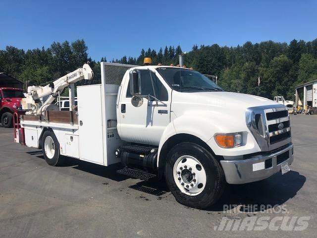 Ford F-650 起重车