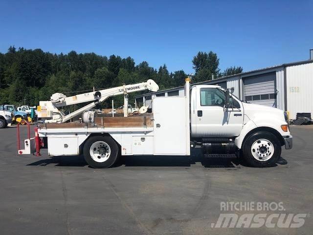 Ford F-650 起重车