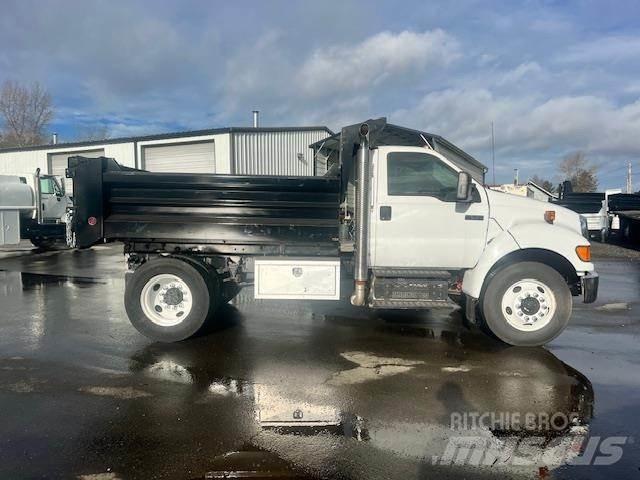 Ford F-650 平板车