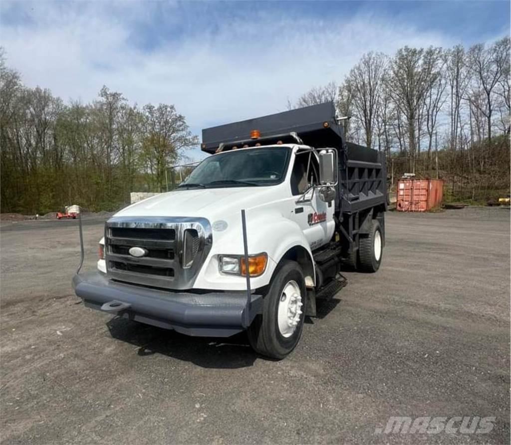 Ford F-750 自卸式货车