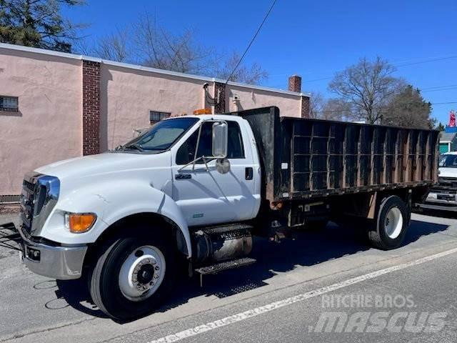 Ford F-750 自卸式货车