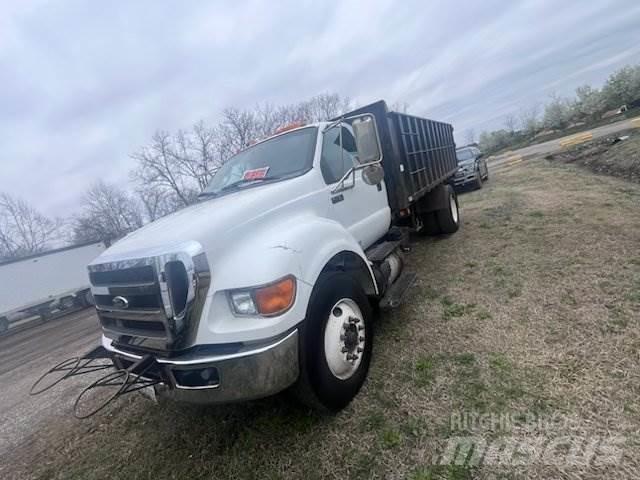 Ford F-750 自卸式货车
