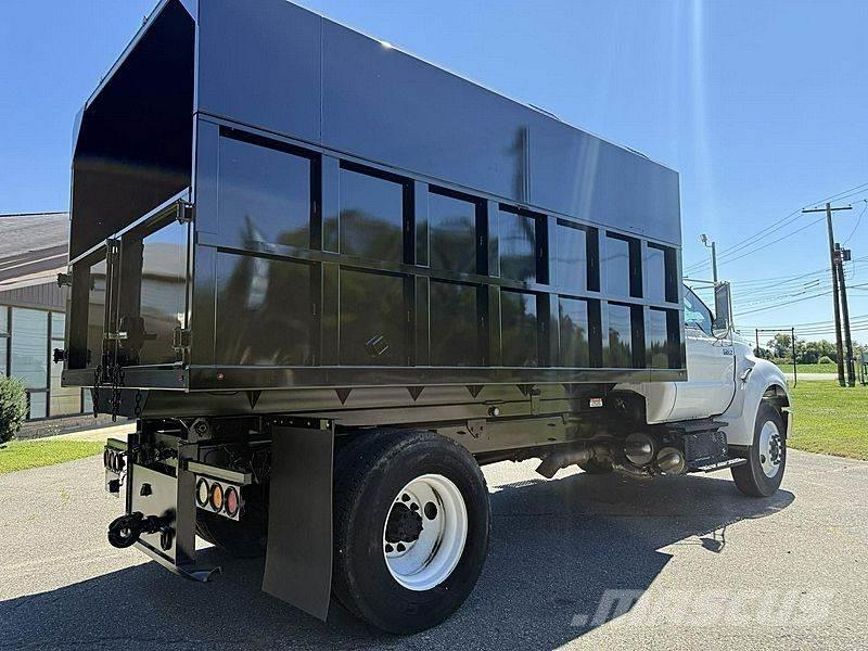 Ford F-750 碎木车