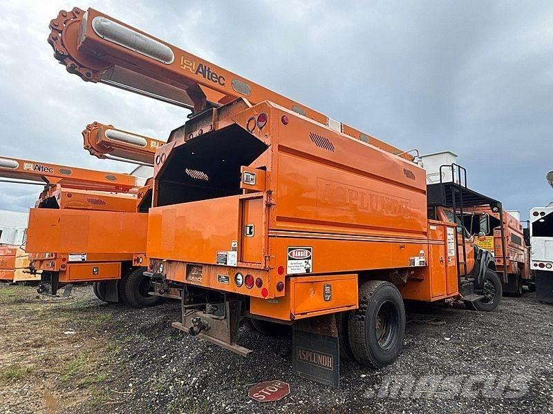 Ford F-750 车载式高空作业车
