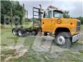 Ford L8000 木材运输车