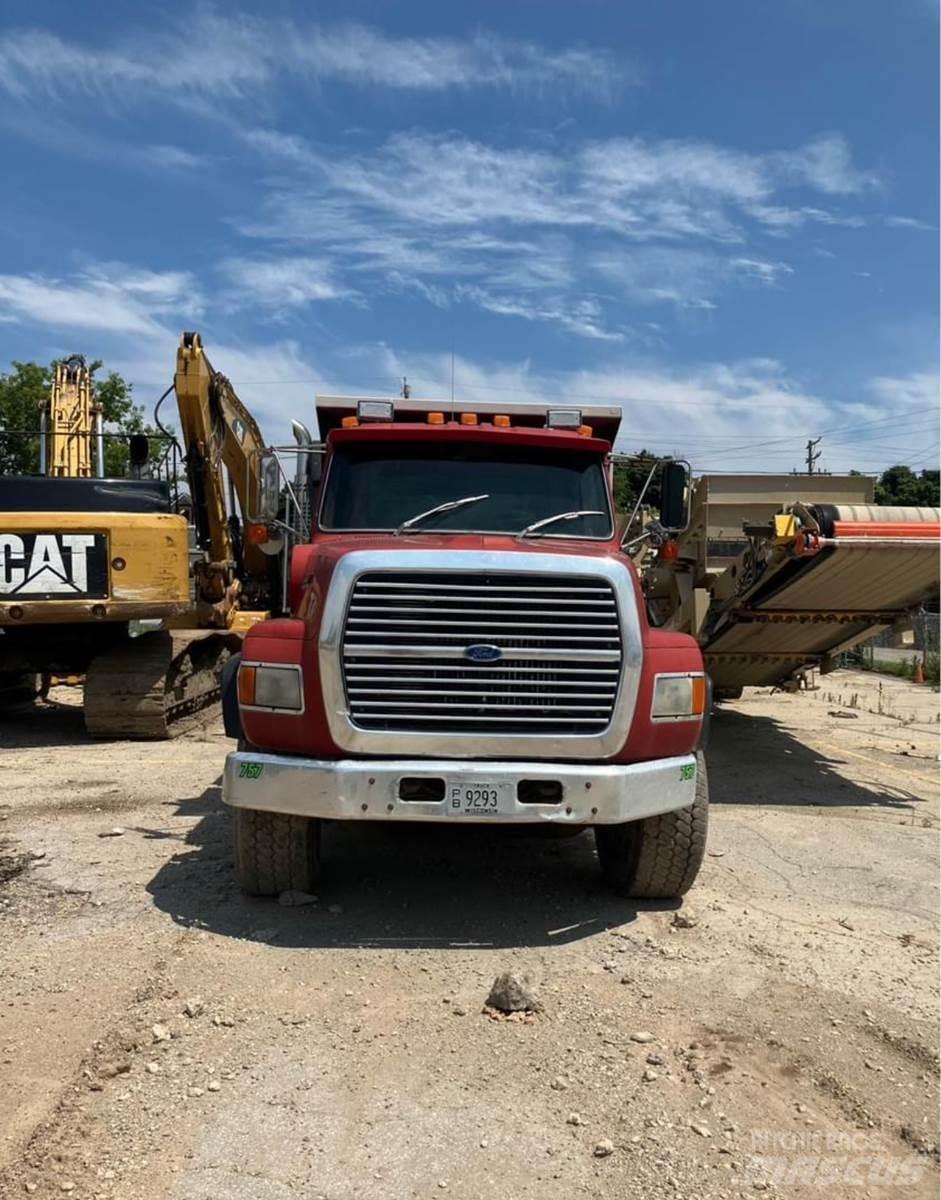Ford L9000 油罐车