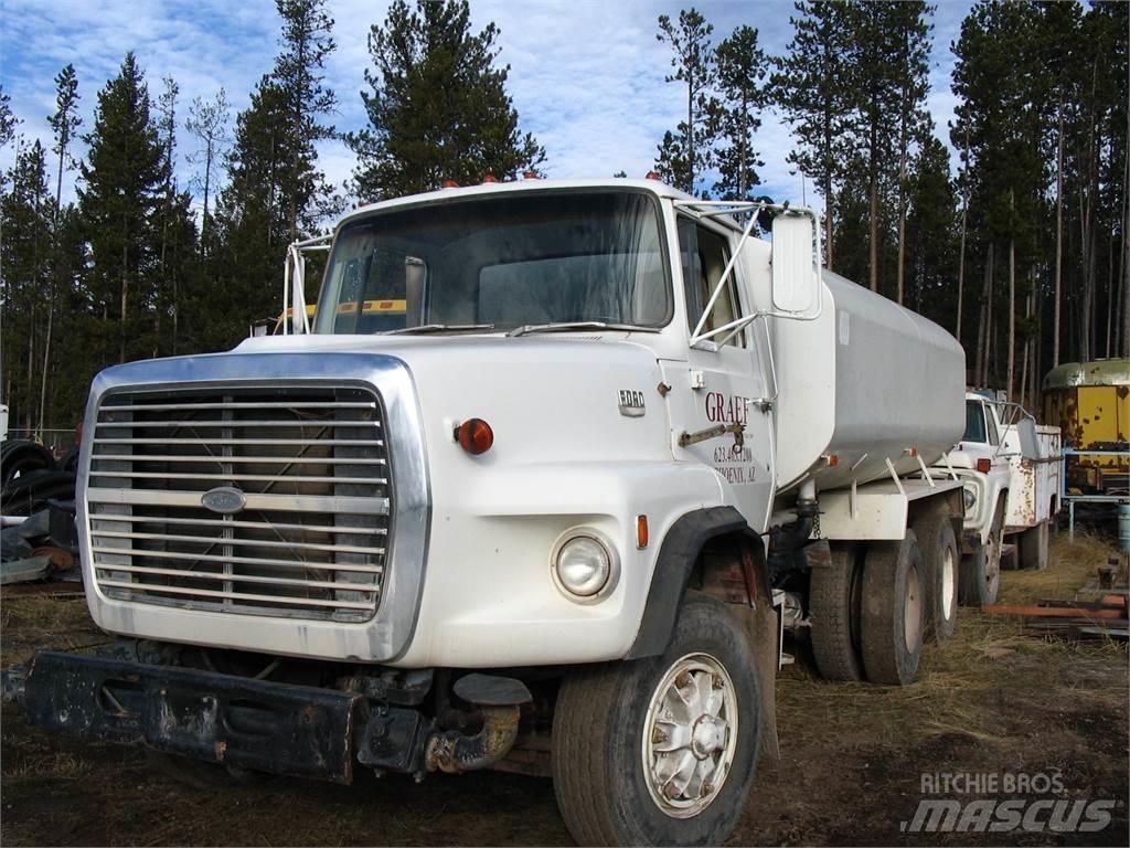 Ford LTS8000 油罐车