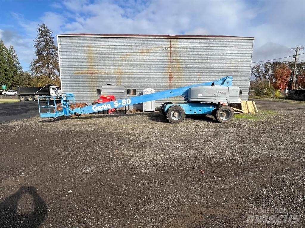 Genie S-80 客货电梯