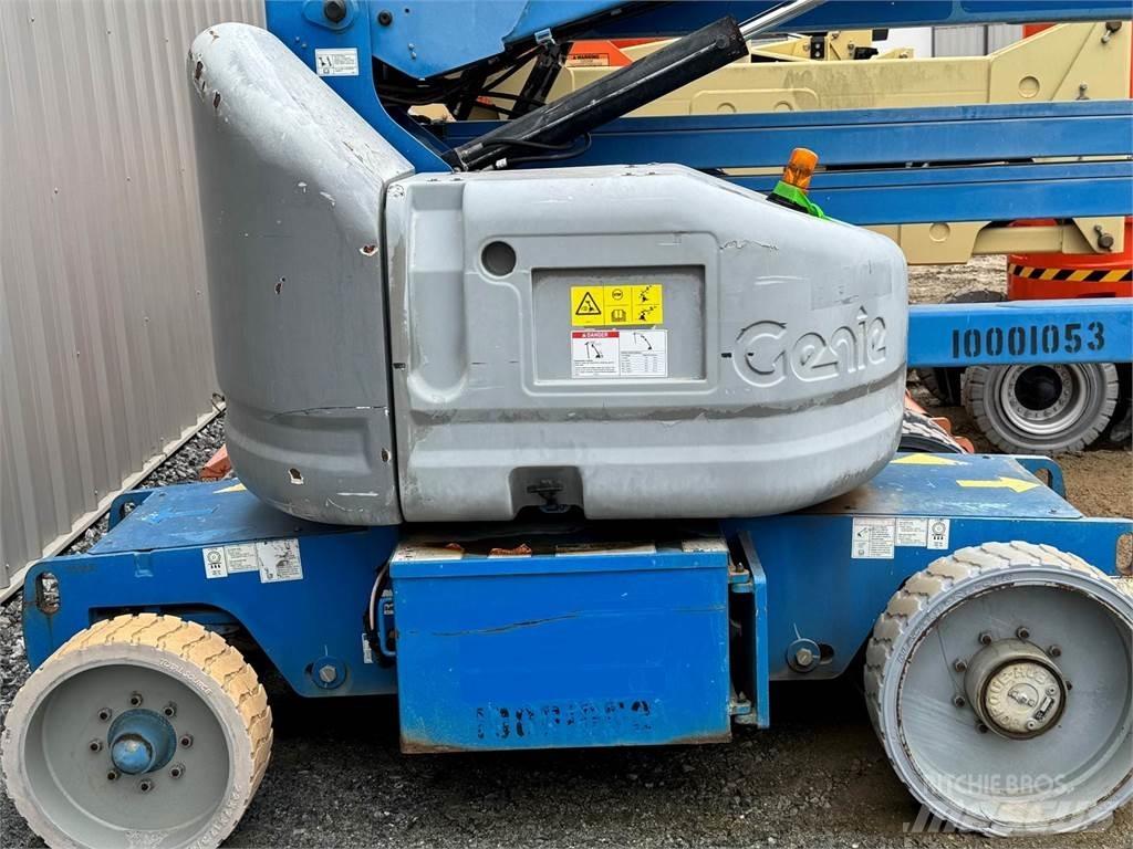 Genie Z45 曲臂高空工作平台